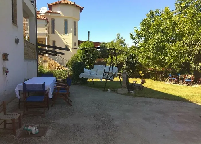 Villa With Garden